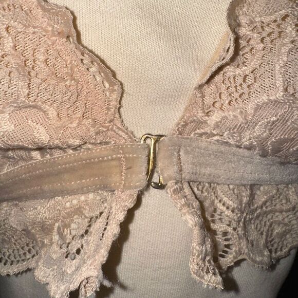 Anthropologie Evalyn V-Neck Lace Bralette blush nude | medium - Picture 3 of 11